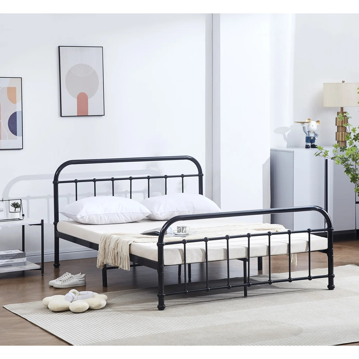 METAL BED QUEEN (BLACK) - (80"X60")