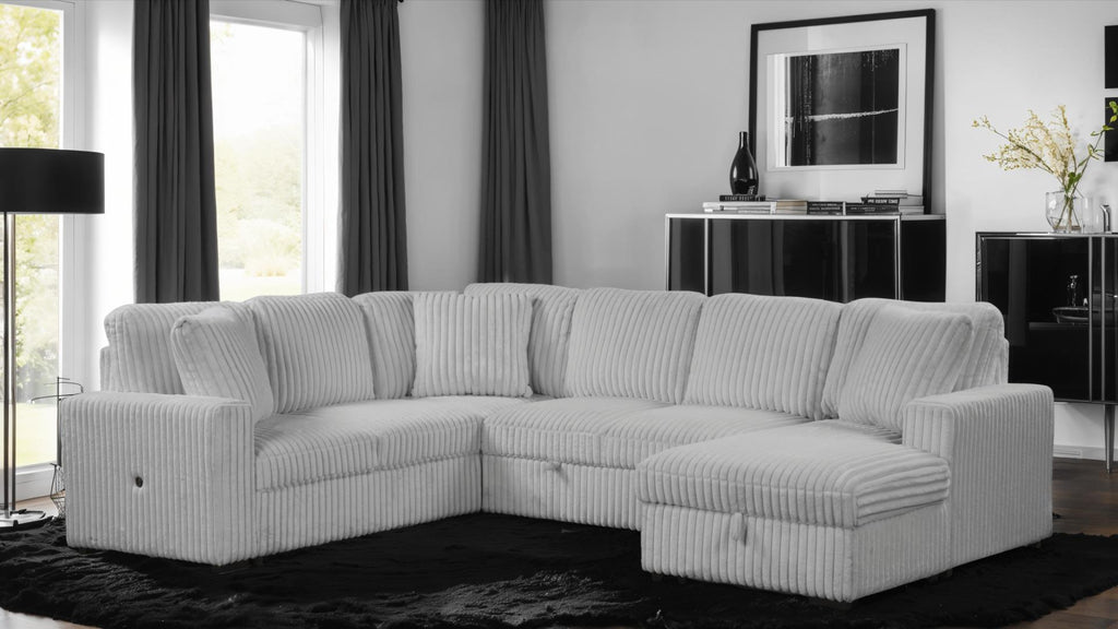 Spacious Sectional W/ Chaise Storage & USB Ports